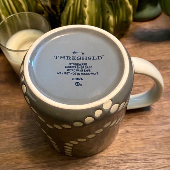 DOTTED Ceramic Coffee MUGS Set of 2 Gray - Picture 4 of 4